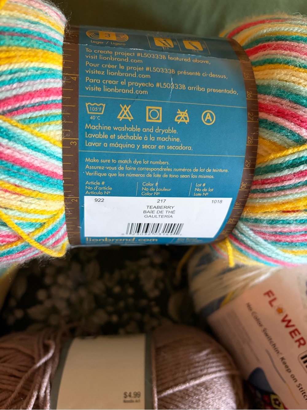 Acrylic Value Yarn Bundle - Picture 4 of 12